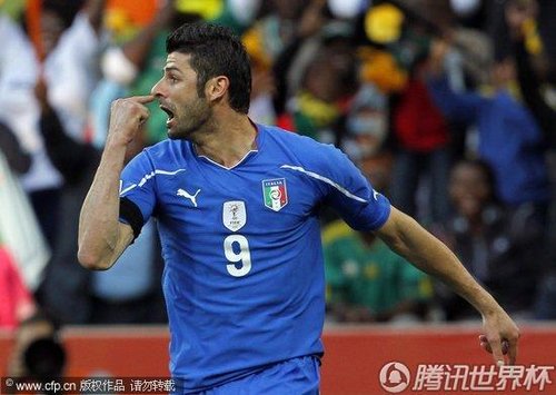 图文:意大利1-1新西兰 亚昆塔点球回放(8)_世界