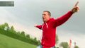 视频：波多尔斯基恶搞短片 搅局高尔夫球场