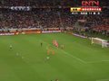 进球视频：乌拉圭任意球配合 佩雷拉劲射破网