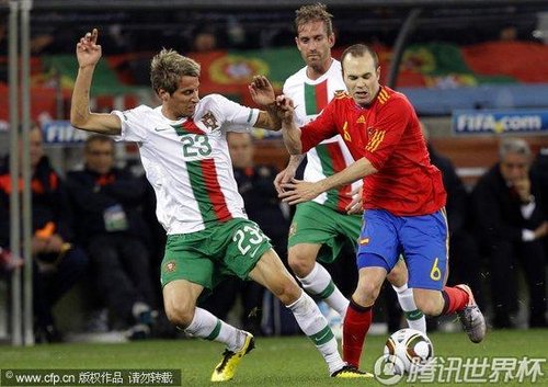 图文:西班牙vs葡萄牙 科恩特劳防守小白_世界杯