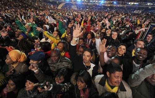 图文:南非世界杯演唱会演唱会现场观众