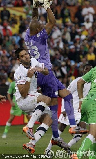 2010世界杯小组赛C组末轮：美国1-0阿尔及利亚 携手英格兰出线