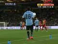 视频：蒙塔里背后犯规 乌拉圭获得前场任意球