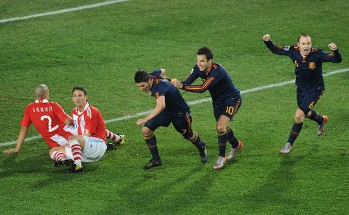 新华网:青春日耳曼狂飙 大热西班牙磕磕绊绊_