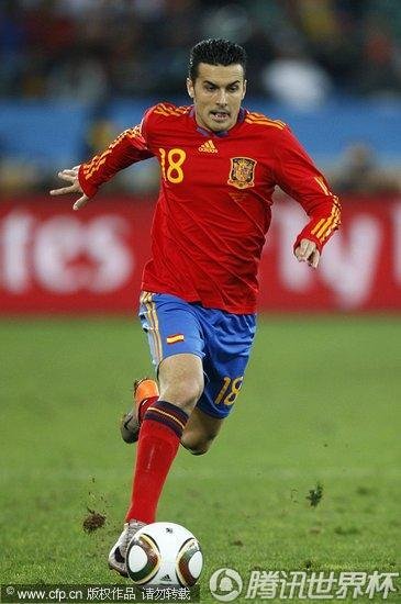 图文:西班牙1-0德国 佩德罗带球长驱直入_世界