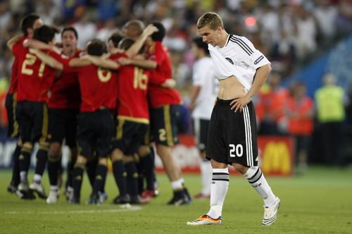 西德战是复制还是复仇 托雷斯能否甩开拉姆?