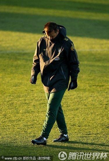 图文:巴西队备战 队员卖力训练(10)_世界杯图片