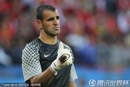 图文:科特迪瓦VS葡萄牙 门将坚守岗位