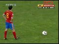 视频：哈维任意球传中 佩德罗的传球被识破