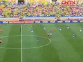 视频：巴西VS荷兰正式开打 荷兰队中圈开球