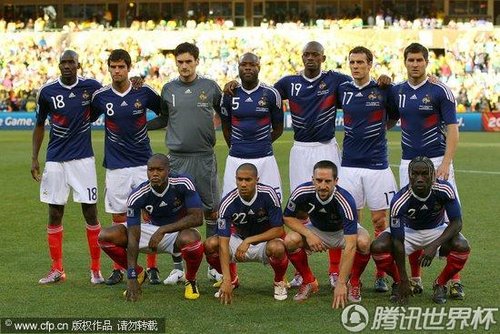 图文:法国1-2南非 法国队首发阵容_2010南非世界杯