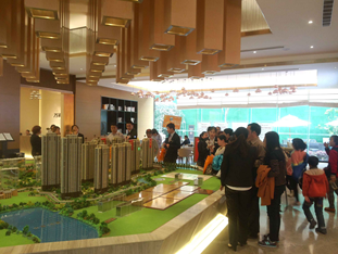 万科海上传奇4.18-19贴车贴送加油卡浓情落