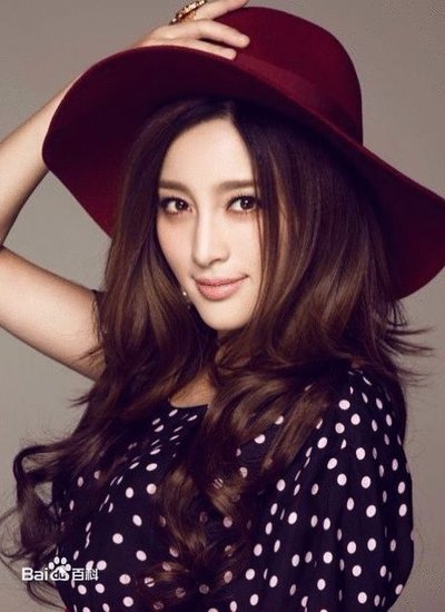 王姿允图片