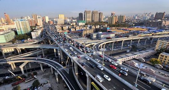 乌鲁木齐喀什等四城市获选交通管理示范城图片