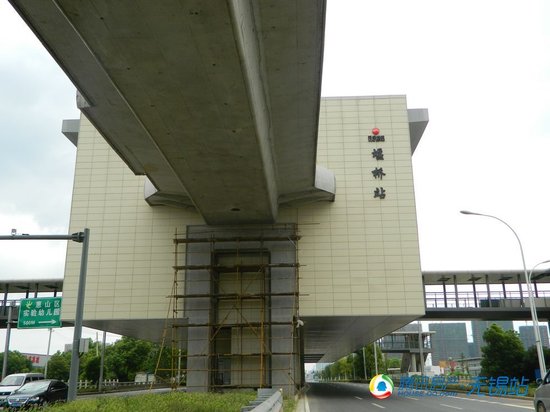 腾讯房产实探地铁1号线 堰桥站基本施工完成_