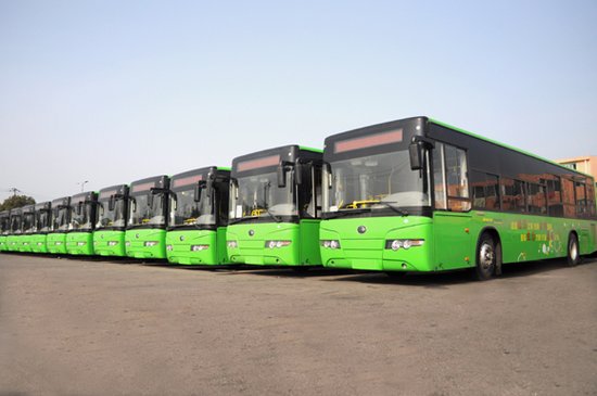 100辆清洁能源公交车本月投用 逐步替换非空调