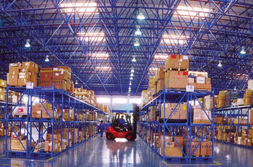 上海年投入超250亿元 物流地产现抢地热潮_频