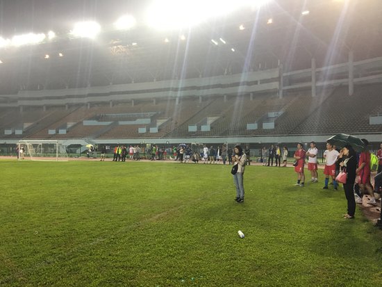 坐标竞技杯足球乙级联赛开赛,中邦欢乐颂欢乐
