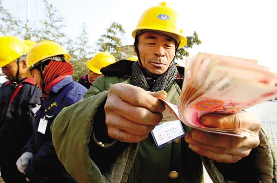 郑州建筑工人一天能赚近300元 秒杀众白领_频