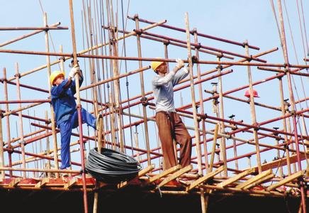 陕西推进建筑工人职业化 要求各地制定优惠政