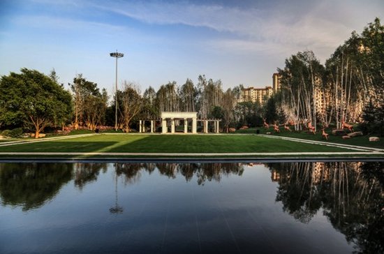 富力十号:太湖新城超低密度墅区 传奇豪宅梦_