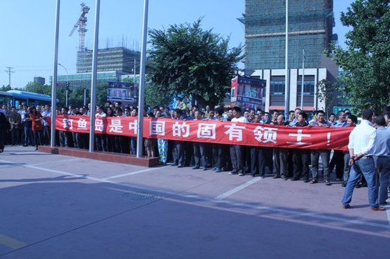 无锡招商城的一天--爱我祖国扬我国威