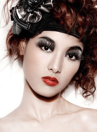 化妆造型对婚纱照的作用_婚嫁滚动_西安