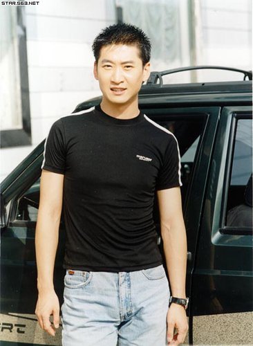 周杰对被处5日行政拘留表示不服 申请 缓拘 _本