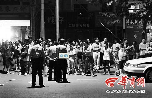 西安韩森寨昨发生命案 一位20岁出头男子被杀