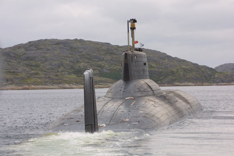世界最大核潜艇被重新激活(组图)