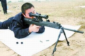 中国88式狙击步枪200米弹着散布为硬币大小