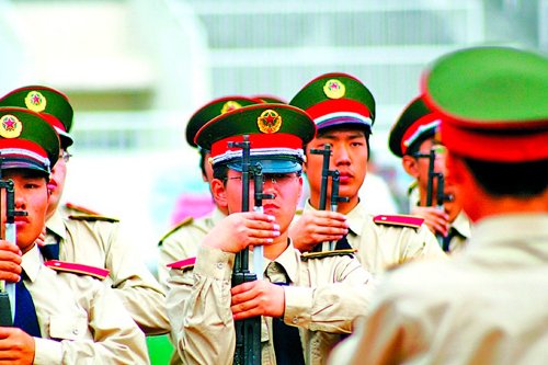 军魂--西安电子科技大学21连1排 李耀辉