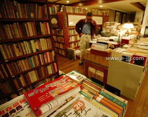 90平如小型图书馆 鲁豫的李敖书房历险记(图)