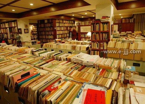 90平如小型图书馆+鲁豫的李敖书房历险记(图)