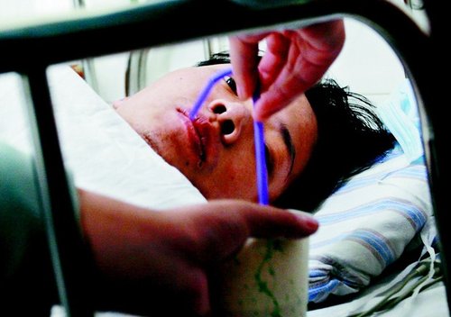 兒子患白血病危在旦夕 父母卷走家當悄然離去
