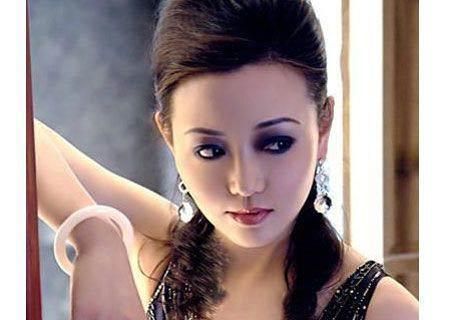 中国十大美貌女富豪 中超女老总不让香港影星_