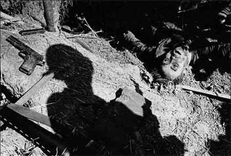 哭泣的战争新闻纪实图_汽车自动调用6图