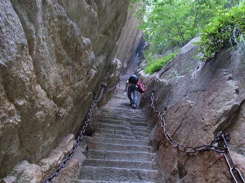 陡峭的千尺幢