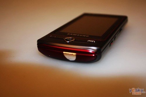 谁与我争锋 欧冠十大热门队vs十款热门手机_潮