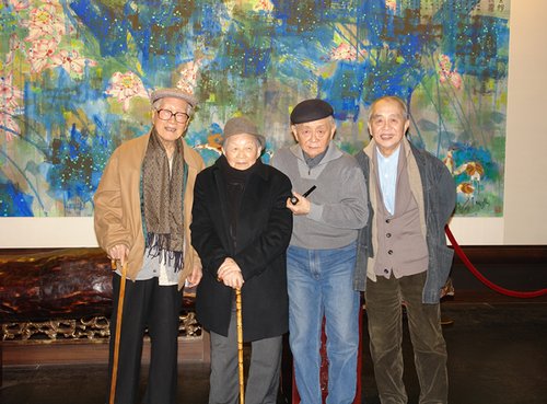 画家黄永玉的豪华车队