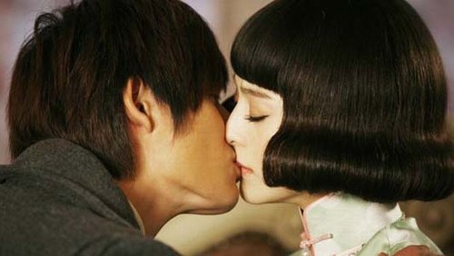  范冰冰周渝民 彪悍吻戏