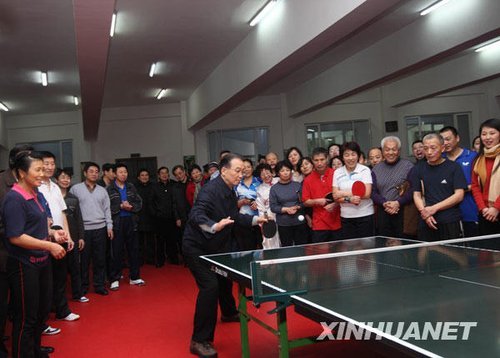 冯提莫收入多少_青岛月收入多少能活(2)