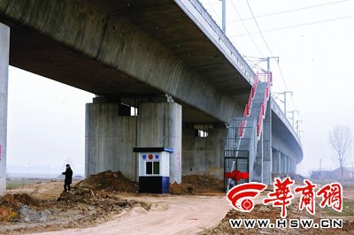 郑西高速铁路每公里线路造价近7000万元(图)