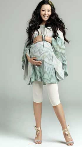 怀孕女明星要赚钱不要命_娱乐滚动新闻_西安