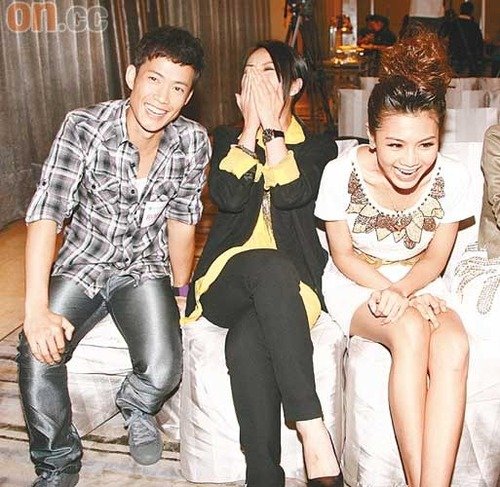 杨千嬅追杀周秀娜先掴一巴掌 林峰力证没不和