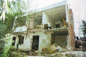 女友父母反对谈恋爱男子偷百余炸药炸楼报复_