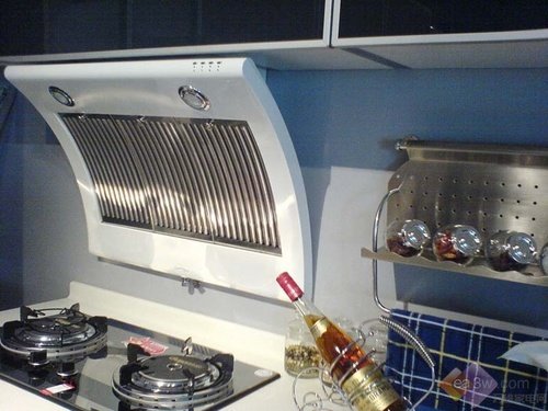 31994104.jpg