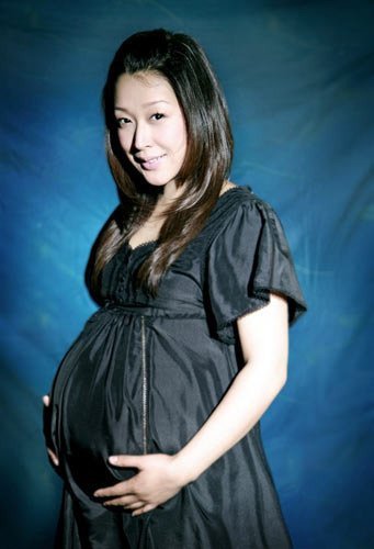 女明星怀孕生子疯狂炫耀
