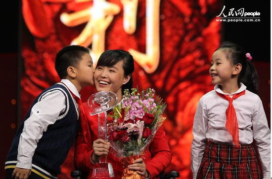 <em>最美女教师</em>张丽莉获《<em>感动中国</em>》年度人物
