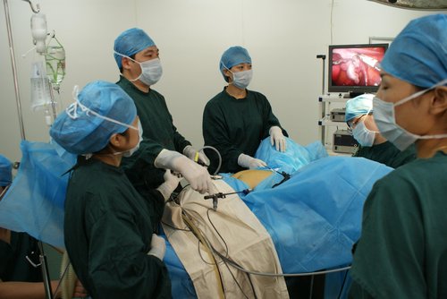 术等各种妇科腹腔镜手术及宫腔镜下子宫内膜切